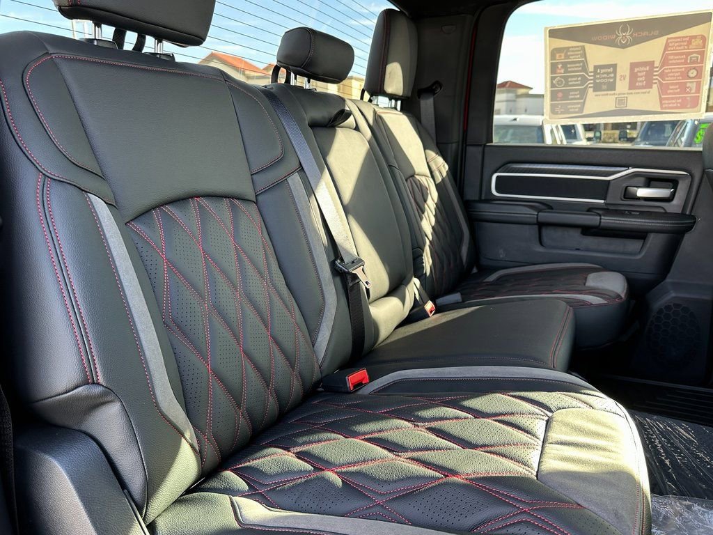 New 2026 RAM 2500 Big Horn AWD/4WD image 17