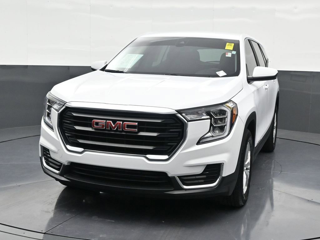 Used 2024 GMC Terrain SLE image 9