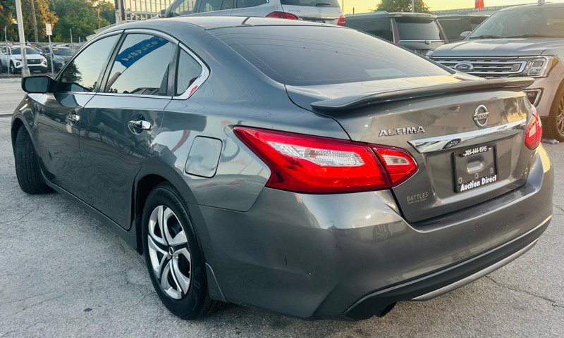 Used 2017 Nissan Altima 2.5 S w/ Power Driver Seat Package image 5