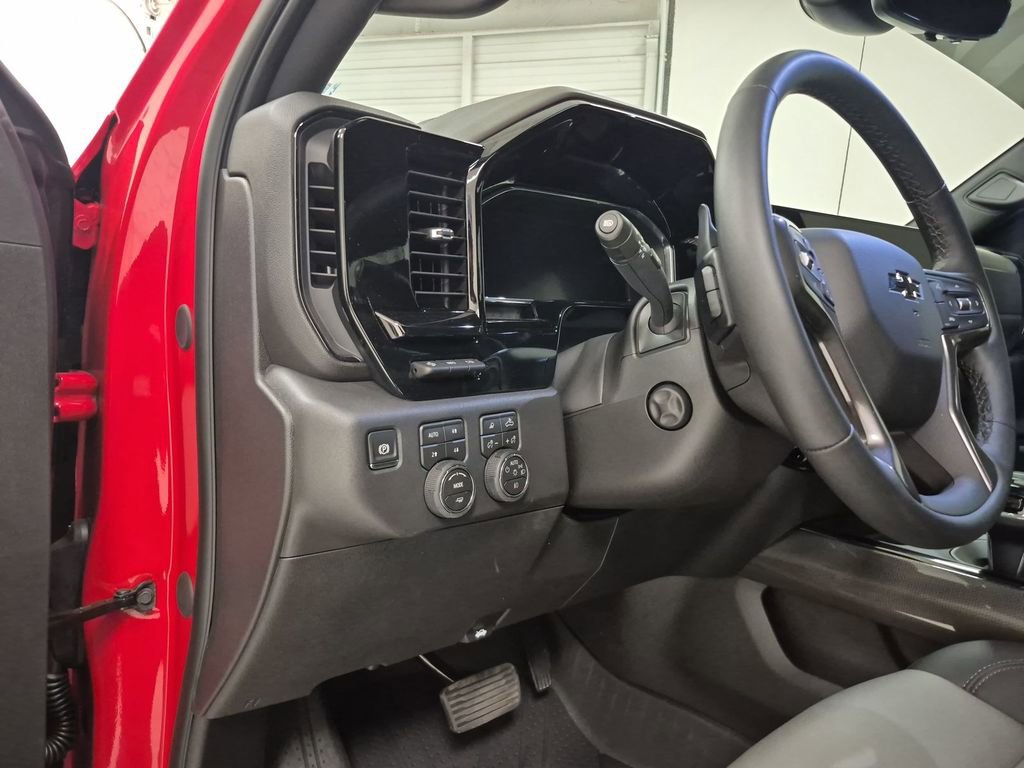 Used 2026 Chevrolet Silverado 1500 ZR2 image 18