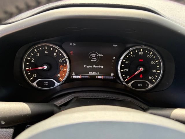 Used 2017 Jeep Renegade Latitude AWD/4WD image 18