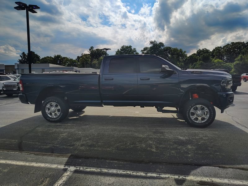 Used 2022 RAM 3500 Big Horn w/ Level A Equipment Group AWD/4WD image 4