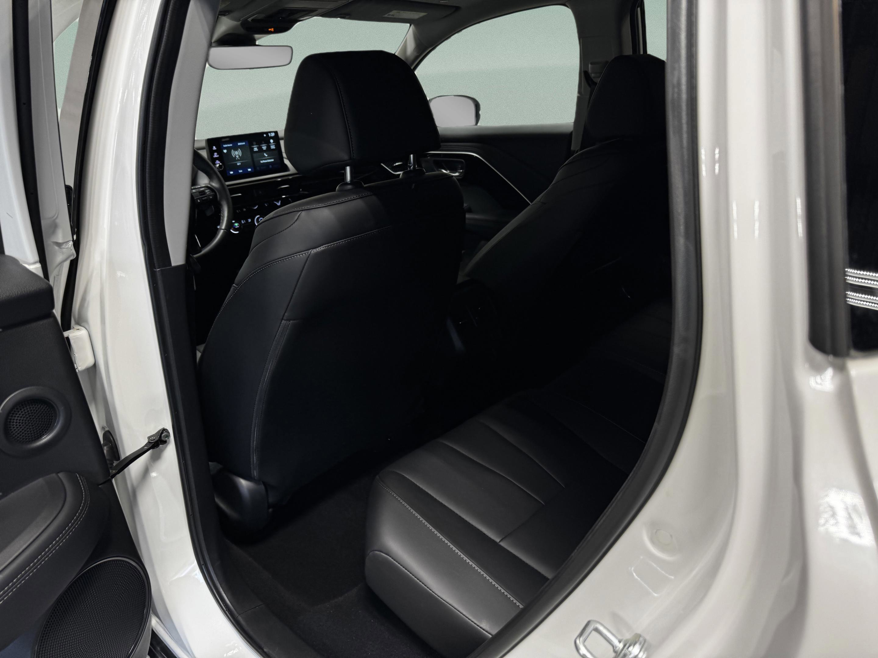 Certified 2025 Acura ADX AWD image 40