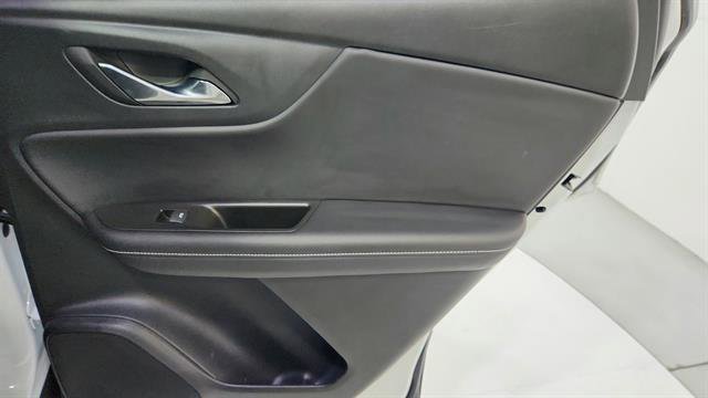 Used 2025 Chevrolet Blazer LT image 27