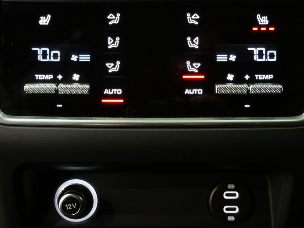 Used 2023 Porsche Cayenne S image 26