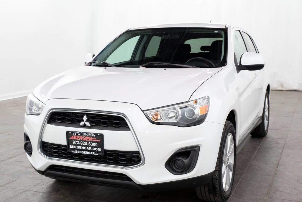 Used 2015 Mitsubishi Outlander Sport ES AWD/4WD image 3