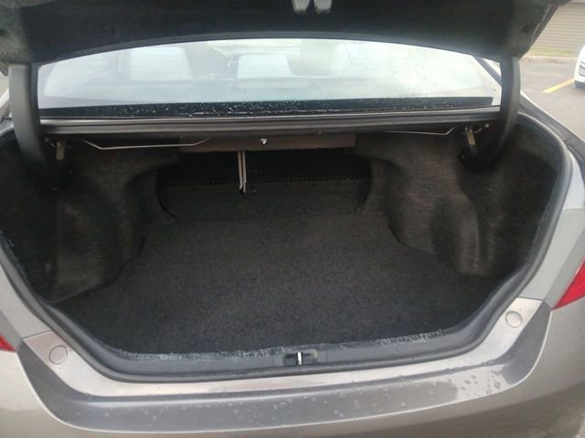 Used 2017 Toyota Camry LE image 22