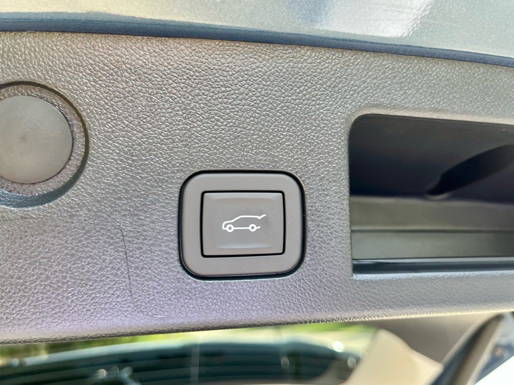 New 2026 GMC Terrain Denali w/ LPO, Floor Liner Package image 23