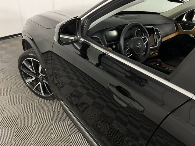 Certified 2023 Volvo XC90 B6 Plus w/ Protection Package Premier image 38