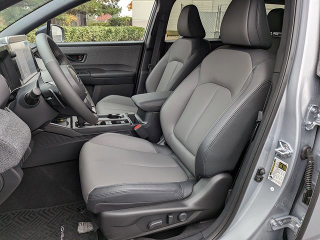 Used 2026 Subaru Outback Premium AWD/4WD image 4
