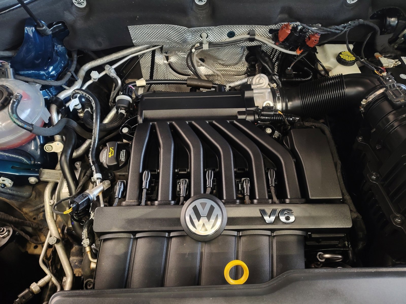 Used 2022 Volkswagen Atlas SEL R-Line AWD/4WD image 31