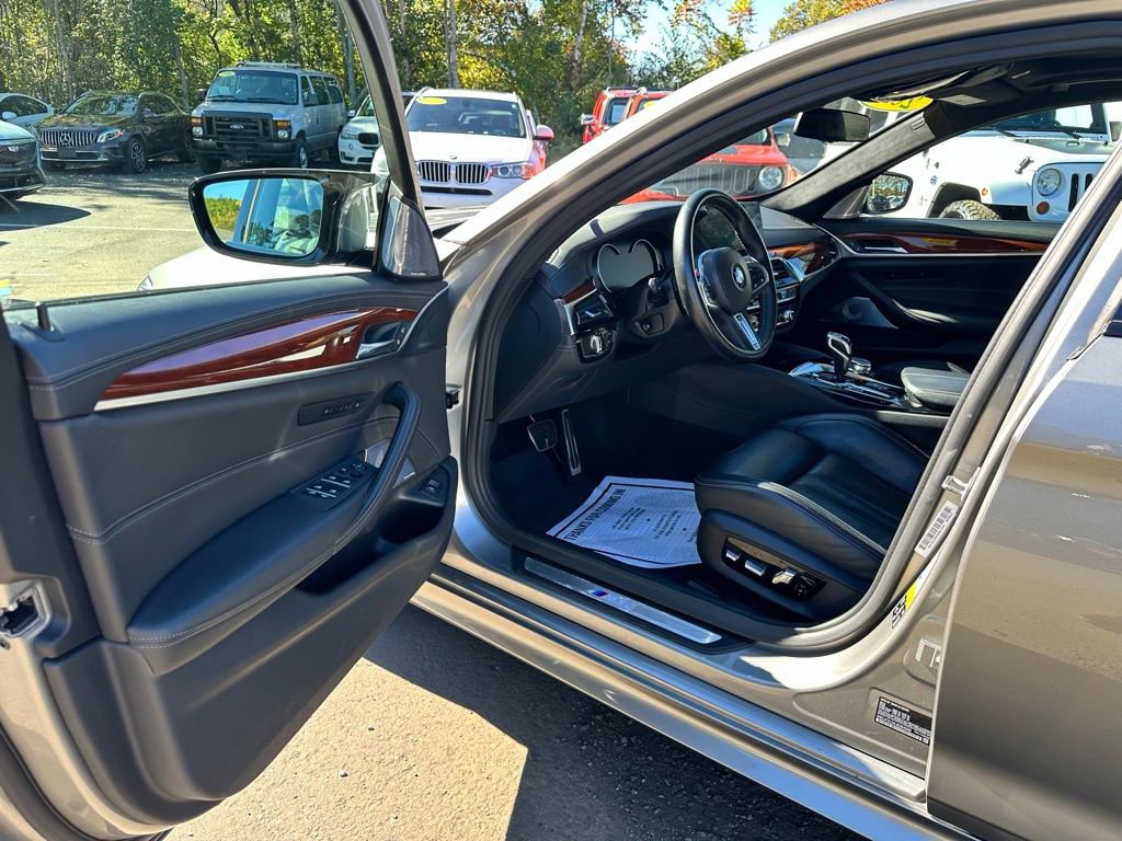 Used 2018 BMW M5 w/ Executive Package image 22