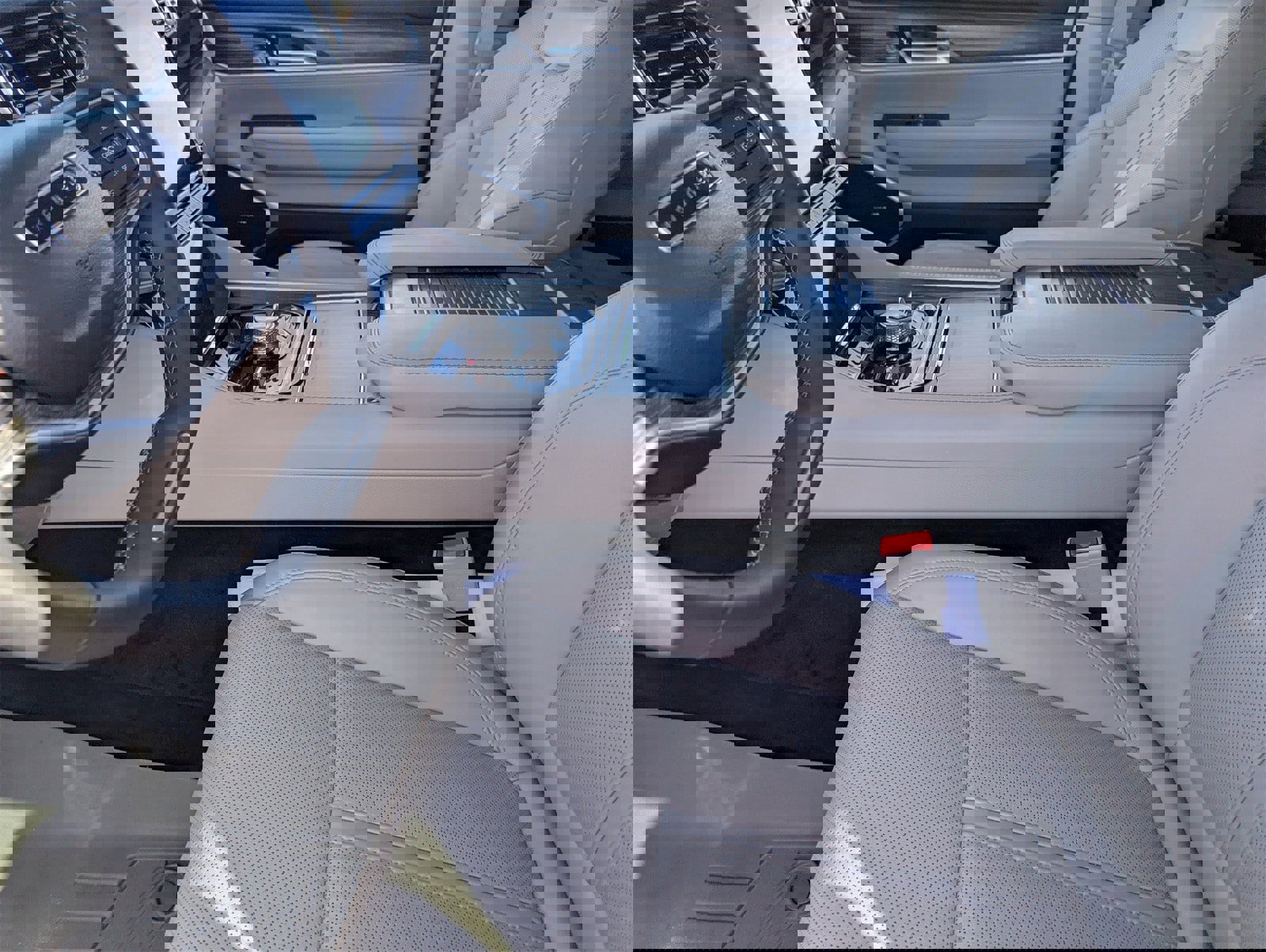 Used 2023 Jeep Wagoneer Series III w/ Preferred Equipment Group image 16