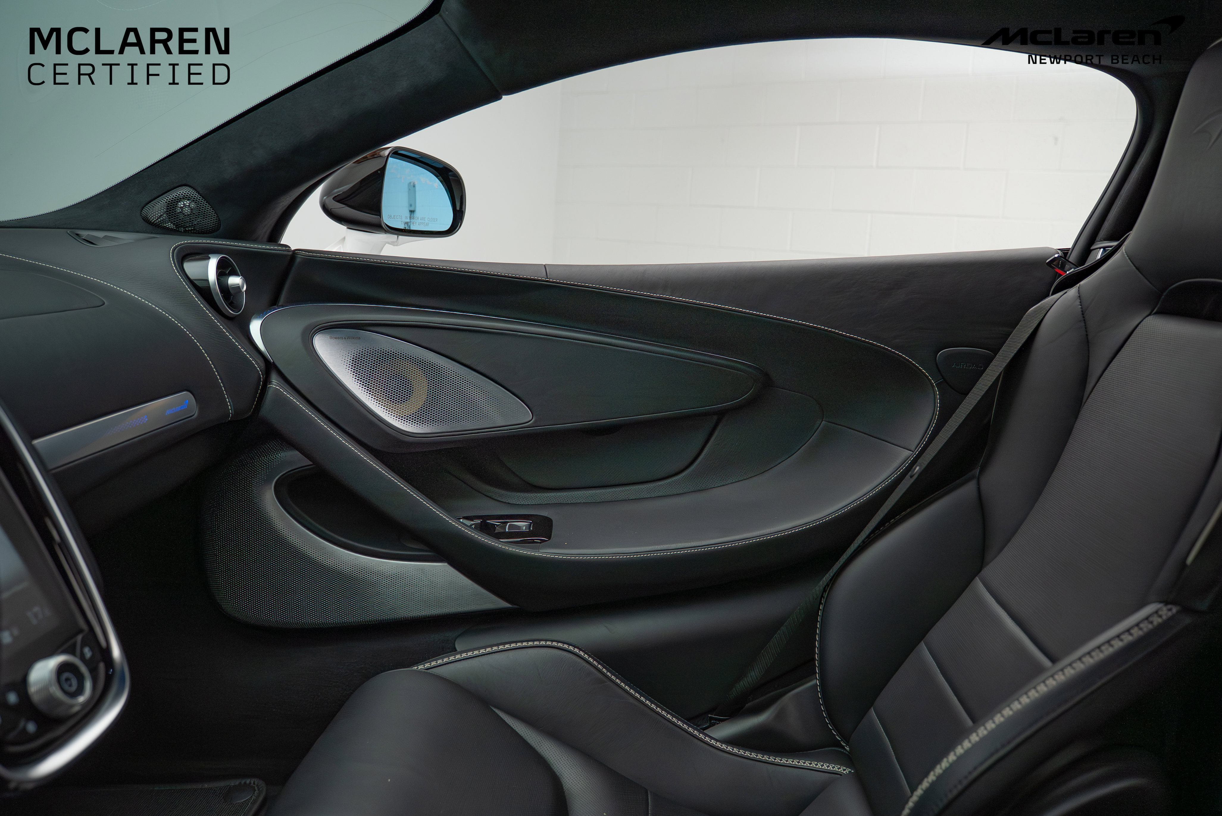 Used 2022 McLaren GT image 33