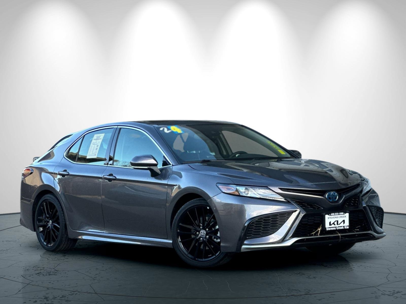 Used 2024 Toyota Camry XSE image 2