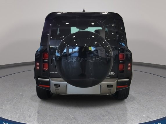 Used 2023 Land Rover Defender 90 X-Dynamic SE image 9