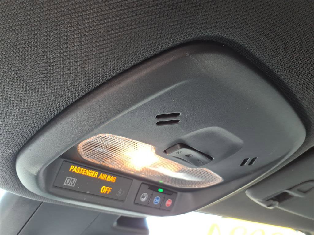 Used 2024 Chevrolet Trax RS w/ Driver Confidence Package image 28