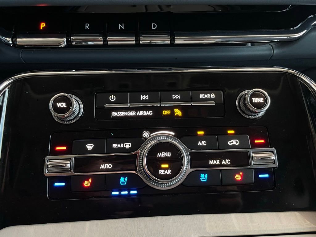 Used 2021 Lincoln Navigator Black Label w/ Cargo Convenience Package image 52