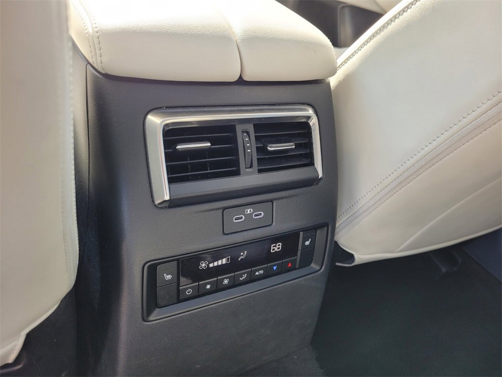 Certified 2025 MAZDA CX-90 3.3 Turbo w/ Premium Plus Pkg image 13