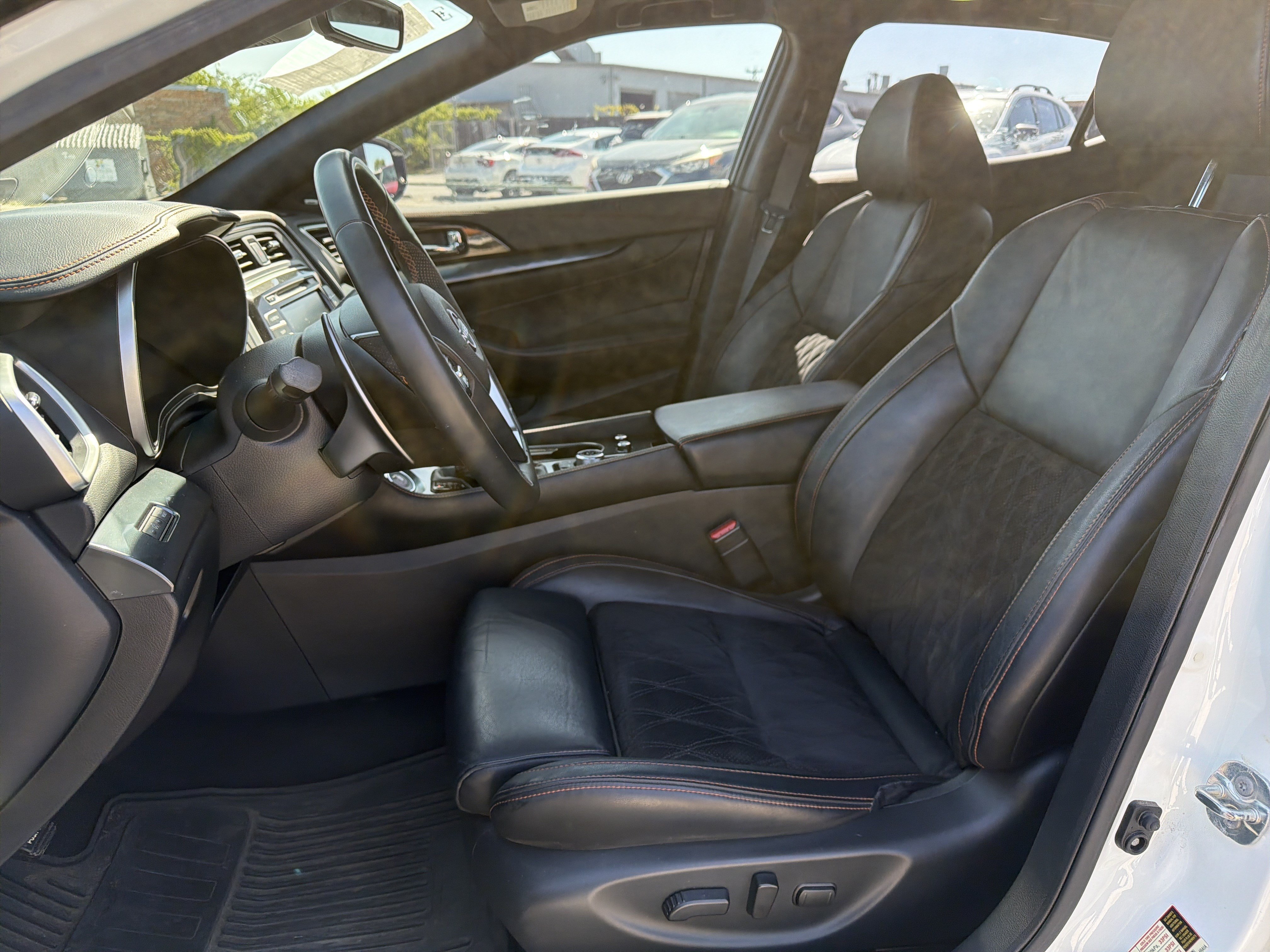 Used 2023 Nissan Maxima SR w/ Sport Mat Group FWD image 22