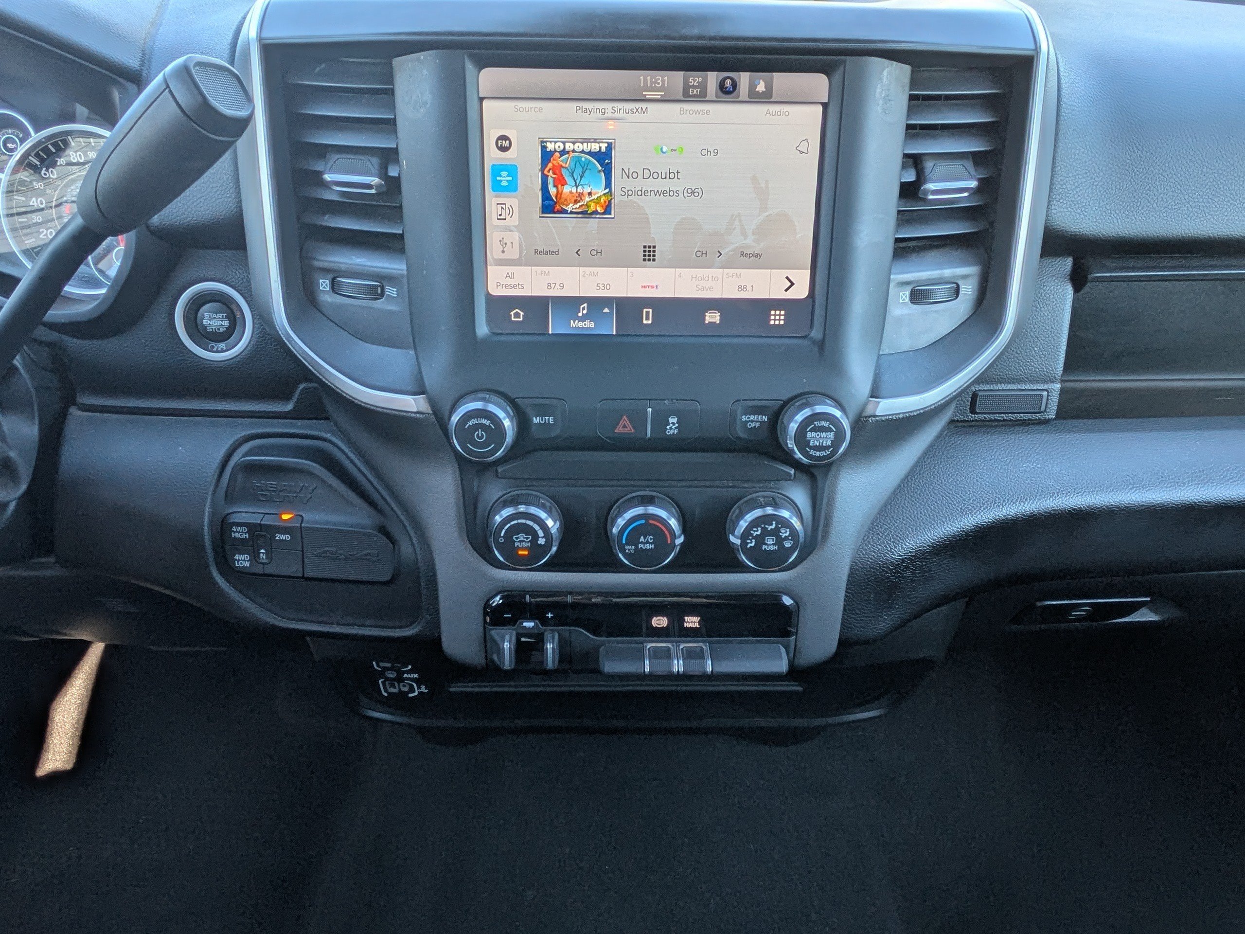 Used 2024 RAM 3500 Big Horn image 18