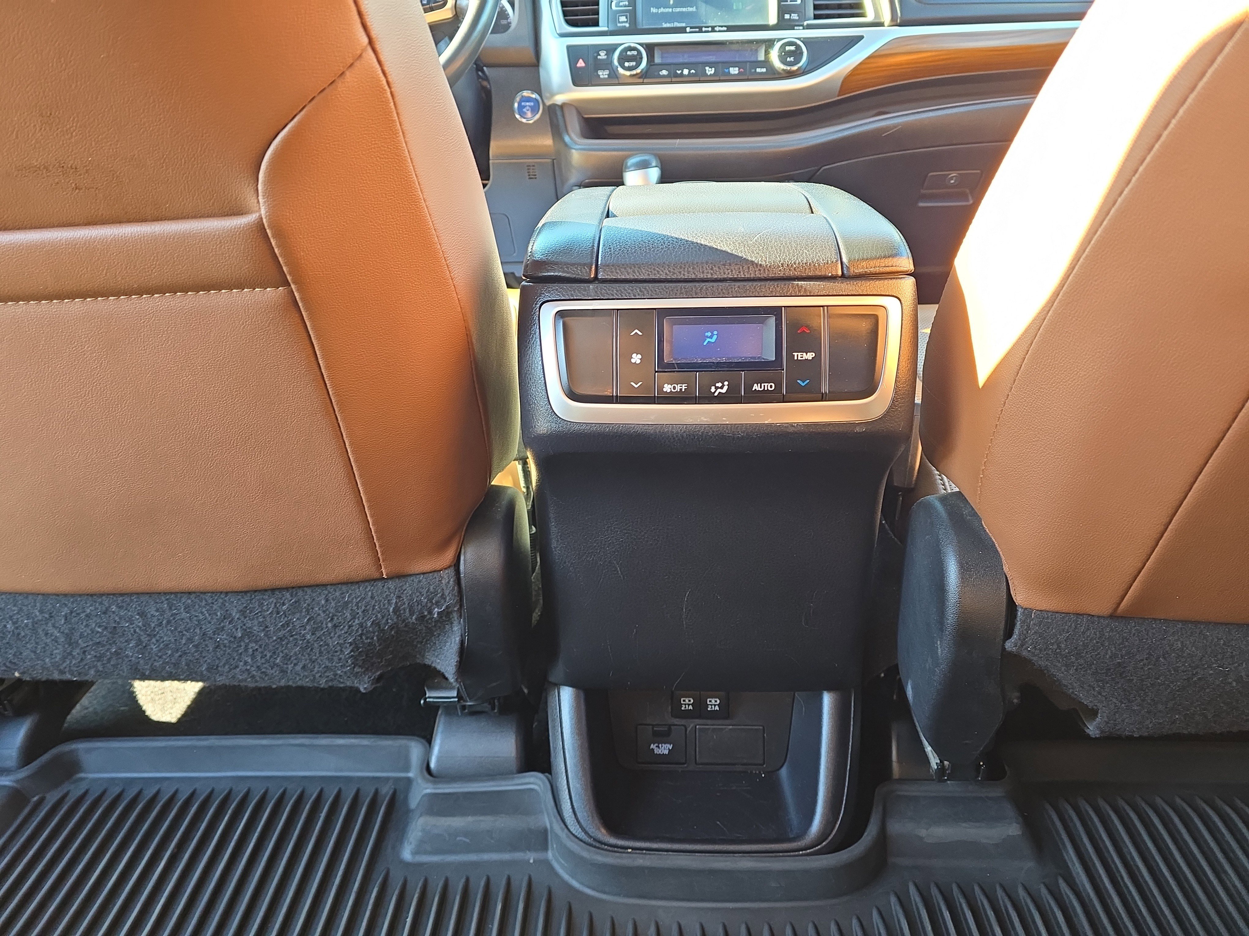 Used 2018 Toyota Highlander Limited image 27