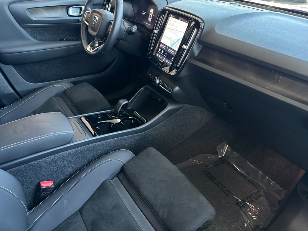 Certified 2023 Volvo XC40 Recharge Plus AWD/4WD image 15