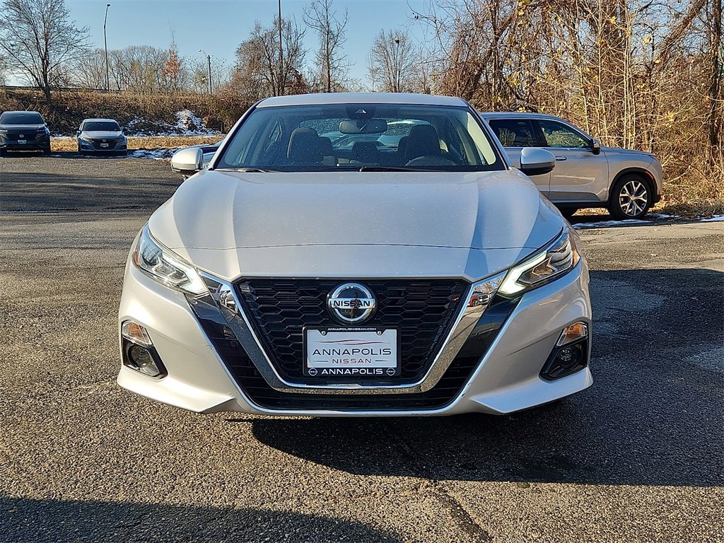 Used 2020 Nissan Altima 2.5 SV image 2