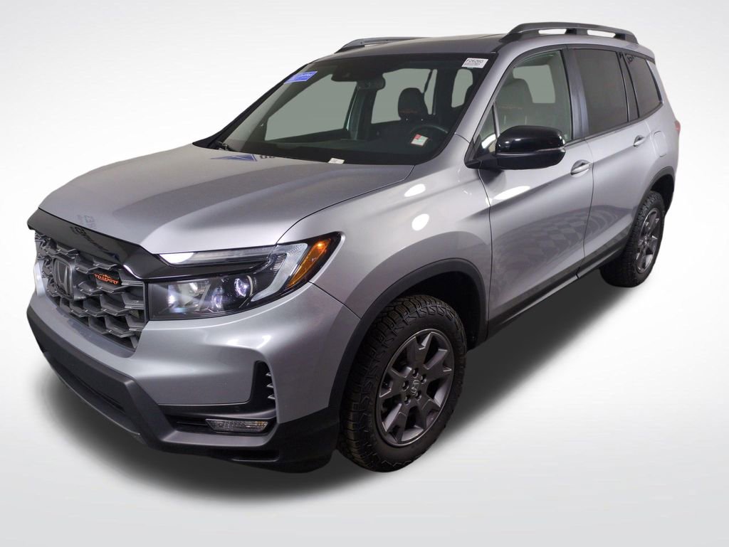 Used 2024 Honda Passport TrailSport image 1