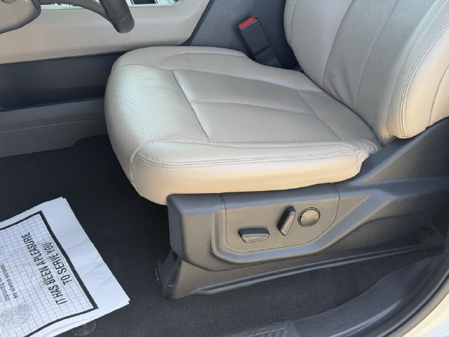 Used 2024 Ford Expedition Max XLT RWD image 14
