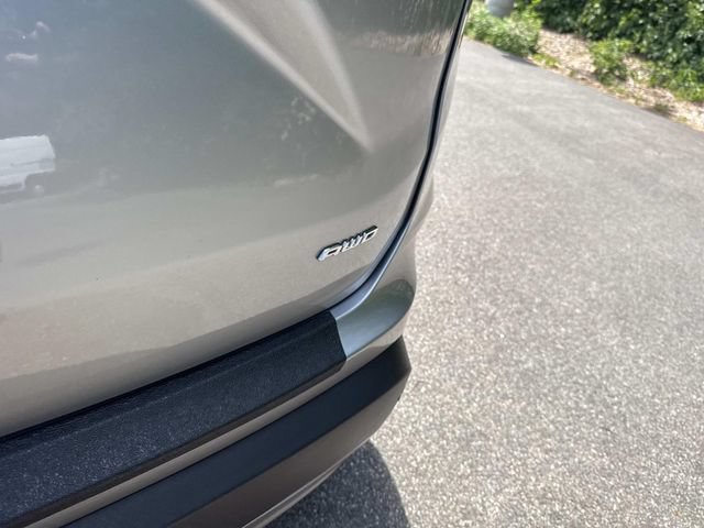 Used 2024 Ford Edge SEL AWD/4WD image 8