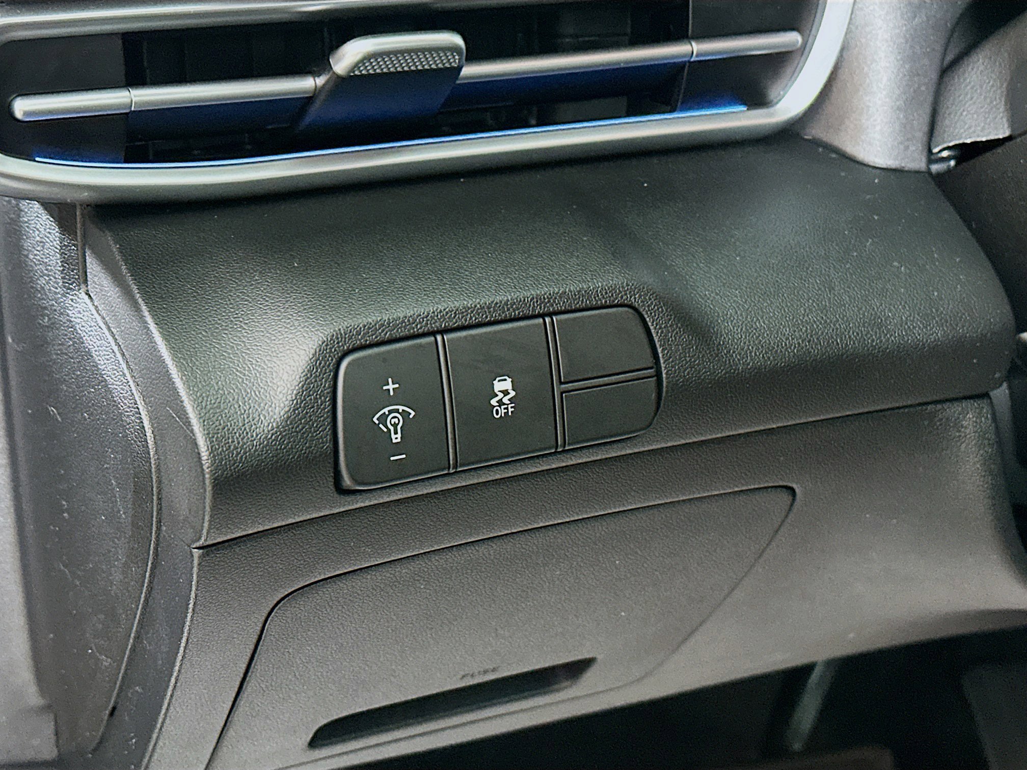 Used 2024 Hyundai Elantra SEL image 10