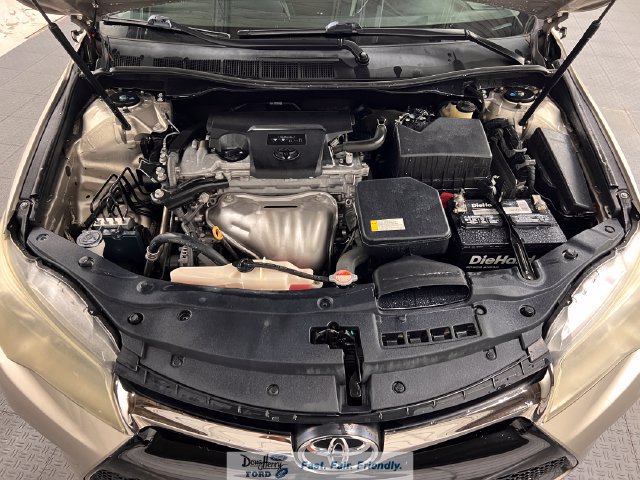 Used 2016 Toyota Camry XSE FWD image 22