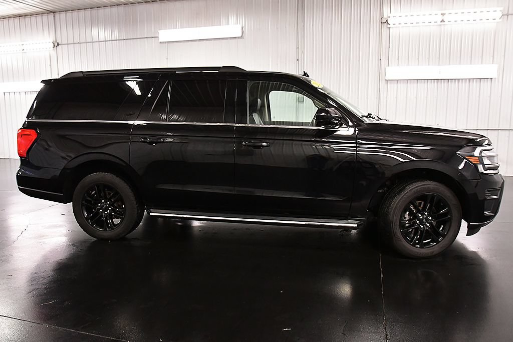 Used 2023 Ford Expedition Max XLT AWD/4WD image 8