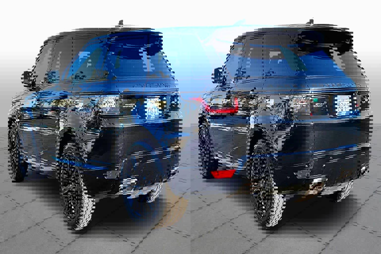 Used 2022 Land Rover Range Rover Sport HSE Silver Edition image 11