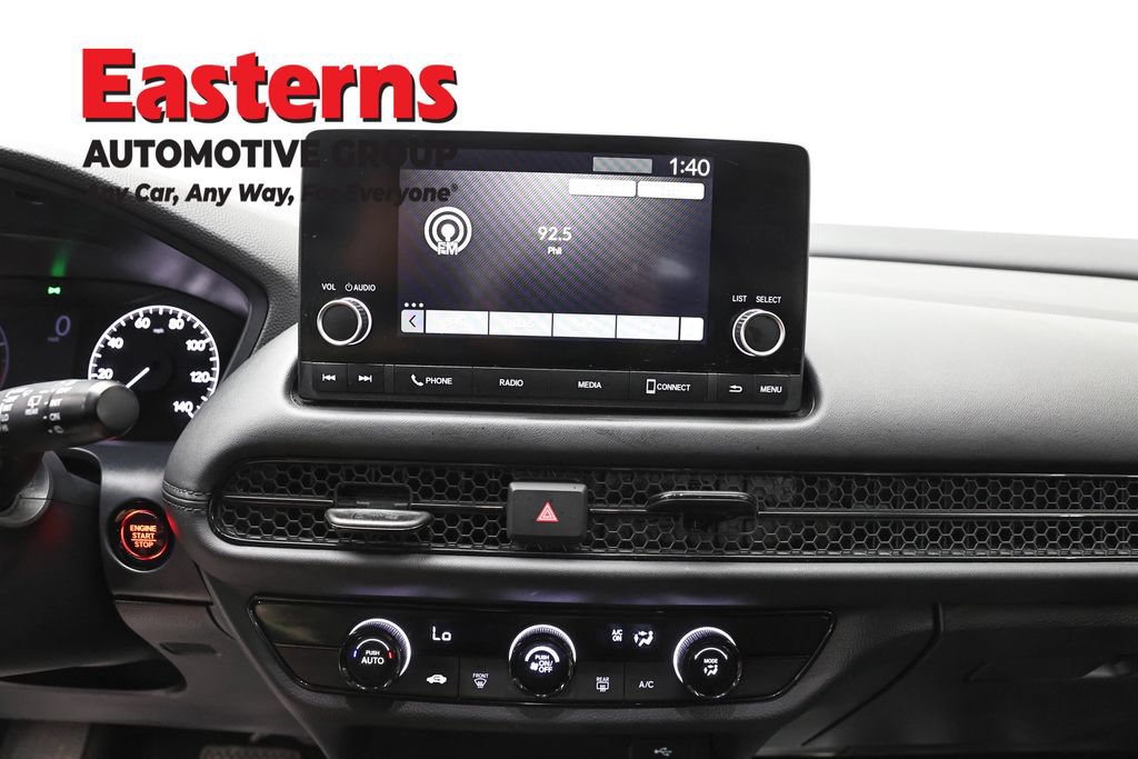 Used 2023 Honda HR-V LX image 12