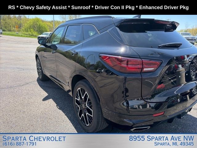 Used 2024 Chevrolet Blazer RS w/ Driver Confidence II Package AWD/4WD image 5