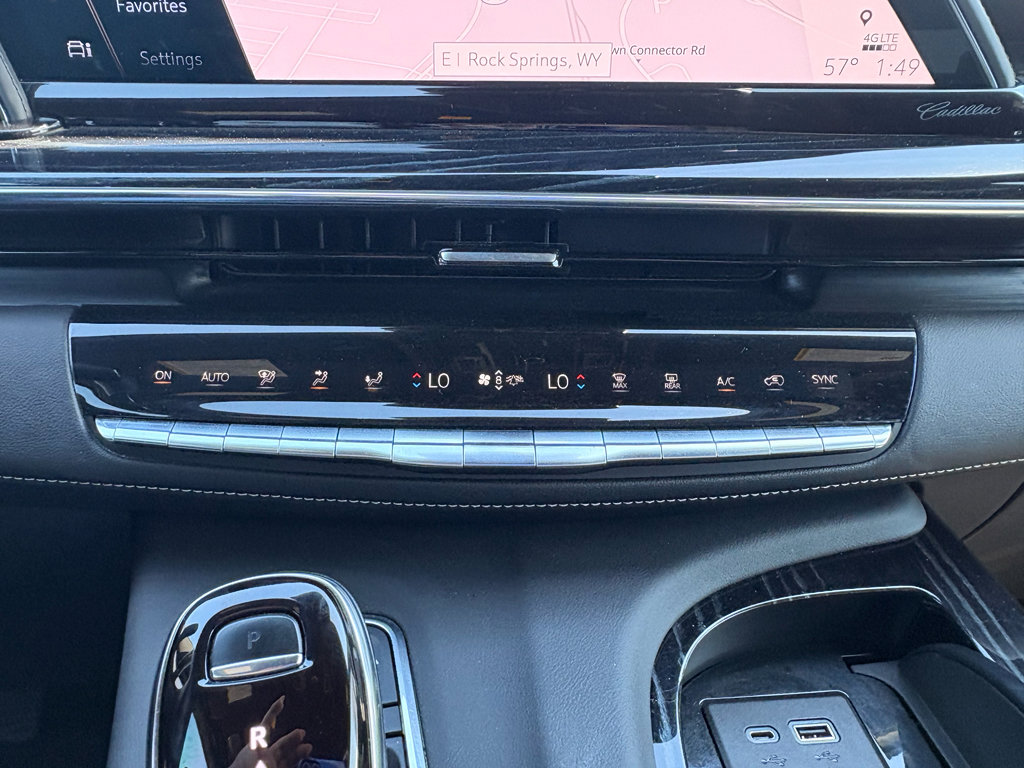 Used 2021 Cadillac Escalade ESV Sport w/ Driver Assist Tech Package AWD/4WD image 33