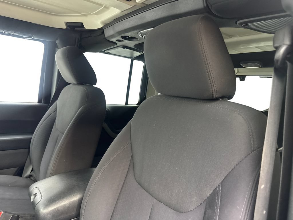 Used 2015 Jeep Wrangler Unlimited Sport w/ Quick Order Package 24S AWD/4WD image 23