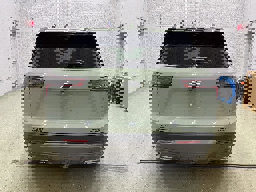 New 2026 Chevrolet Equinox ACTIV w/ Convenience Package III image 4