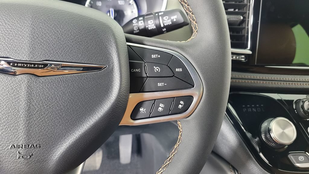 New 2026 Chrysler Pacifica Pinnacle AWD/4WD image 18