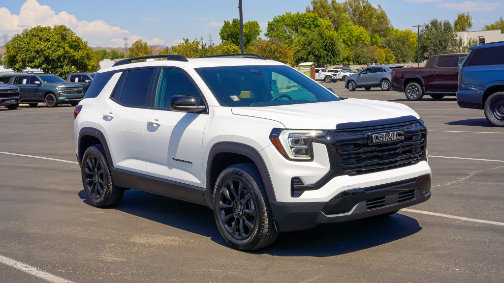 New 2027 GMC Terrain Elevation w/ Black Edition FWD image 6