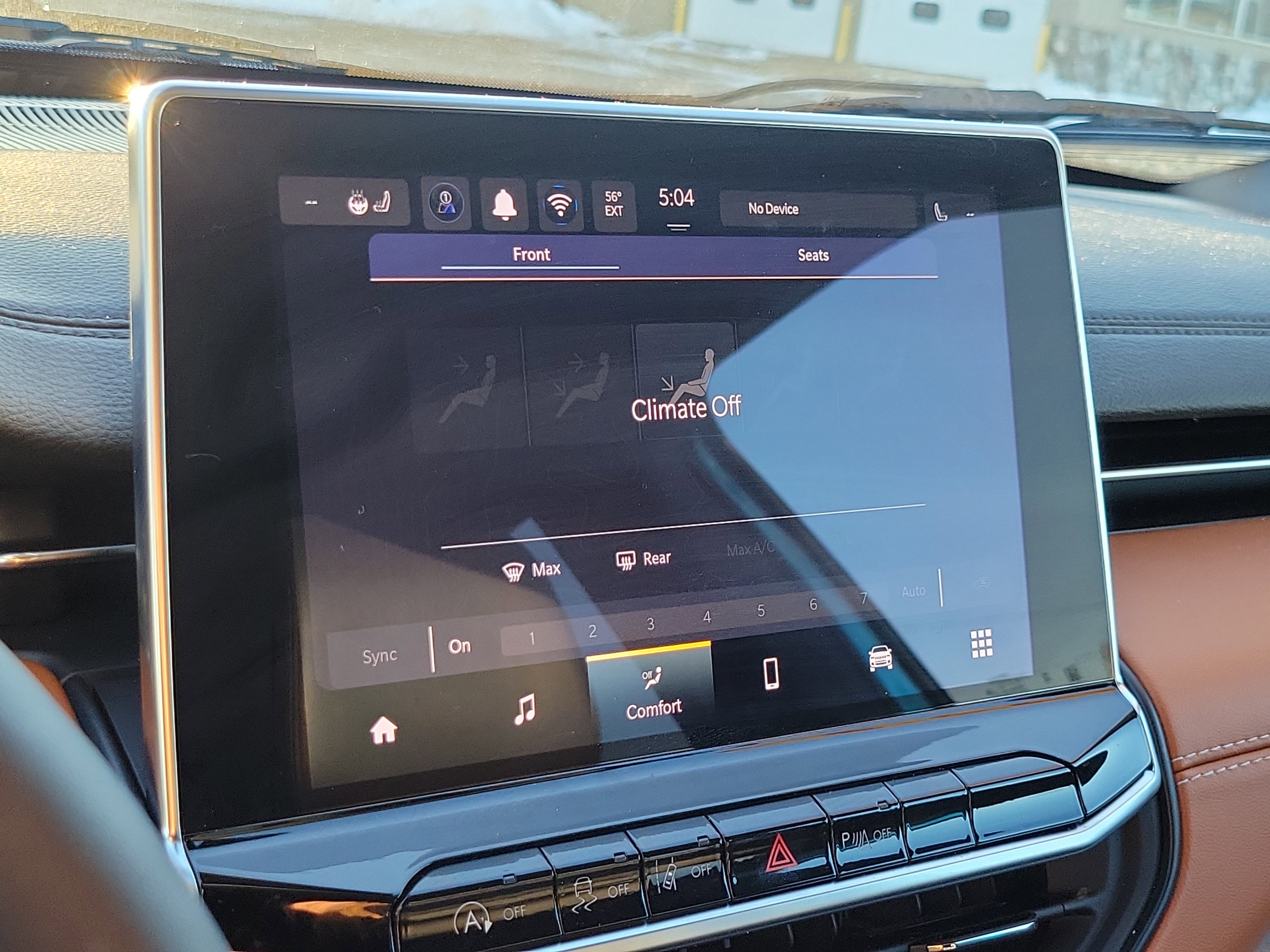 Used 2024 Jeep Compass Limited image 17