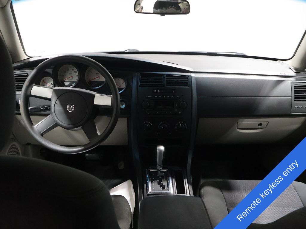 Used 2007 Dodge Magnum SE RWD image 3