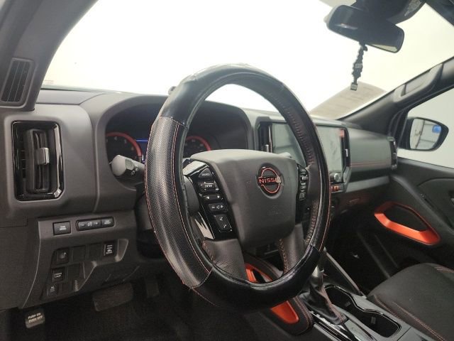 Used 2025 Nissan Frontier Pro-X w/ Pro Convenience Package image 12