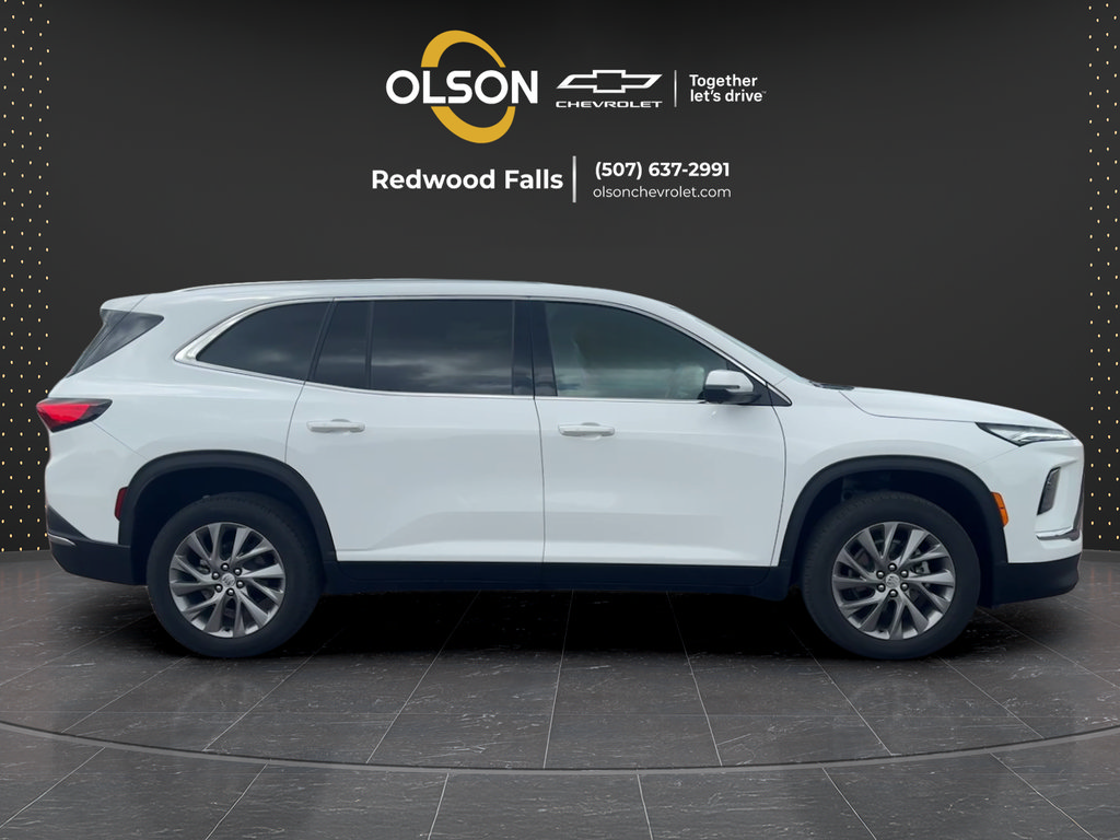Used 2026 Buick Enclave Preferred AWD/4WD image 6