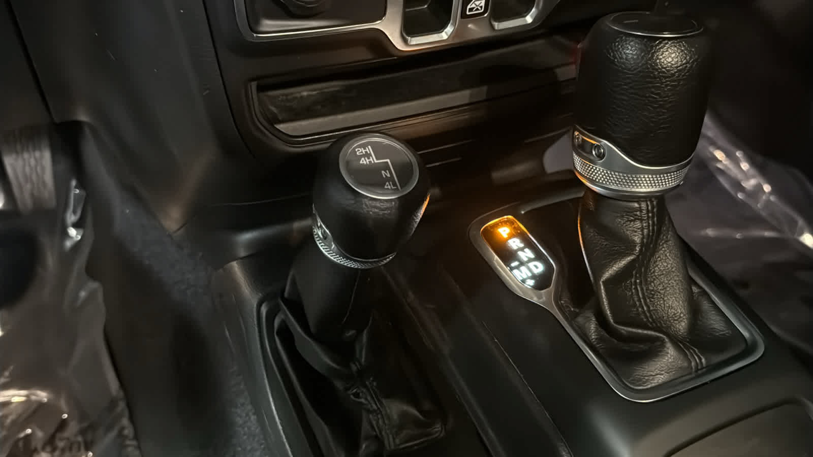 Used 2022 Jeep Gladiator Overland AWD/4WD image 21