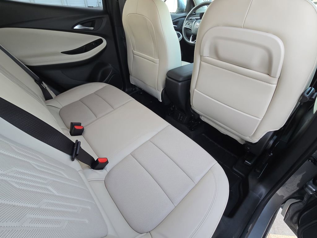 Used 2024 Buick Encore GX Avenir w/ Avenir Technology Package image 11
