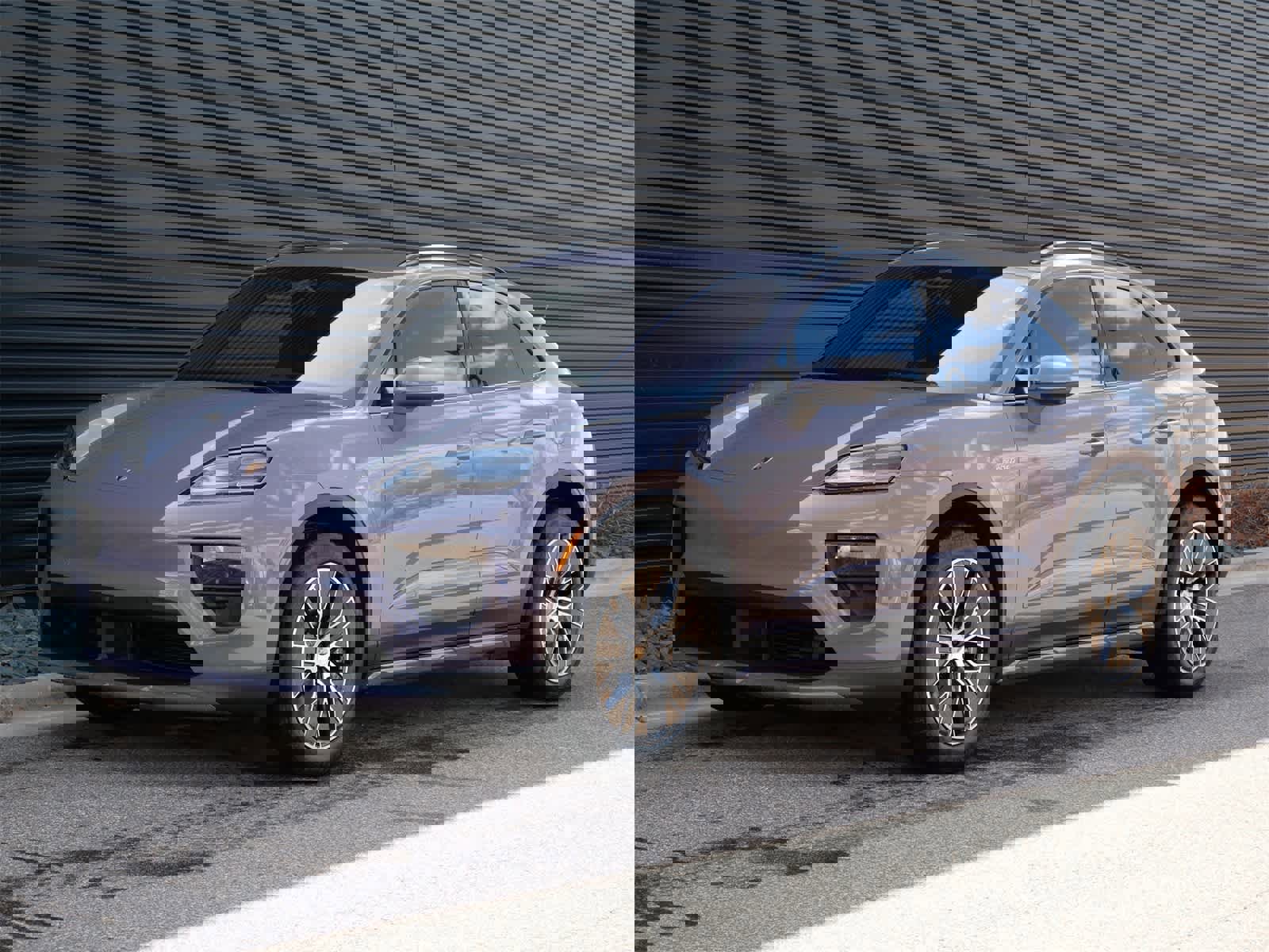 New 2025 Porsche Macan 4S Electric