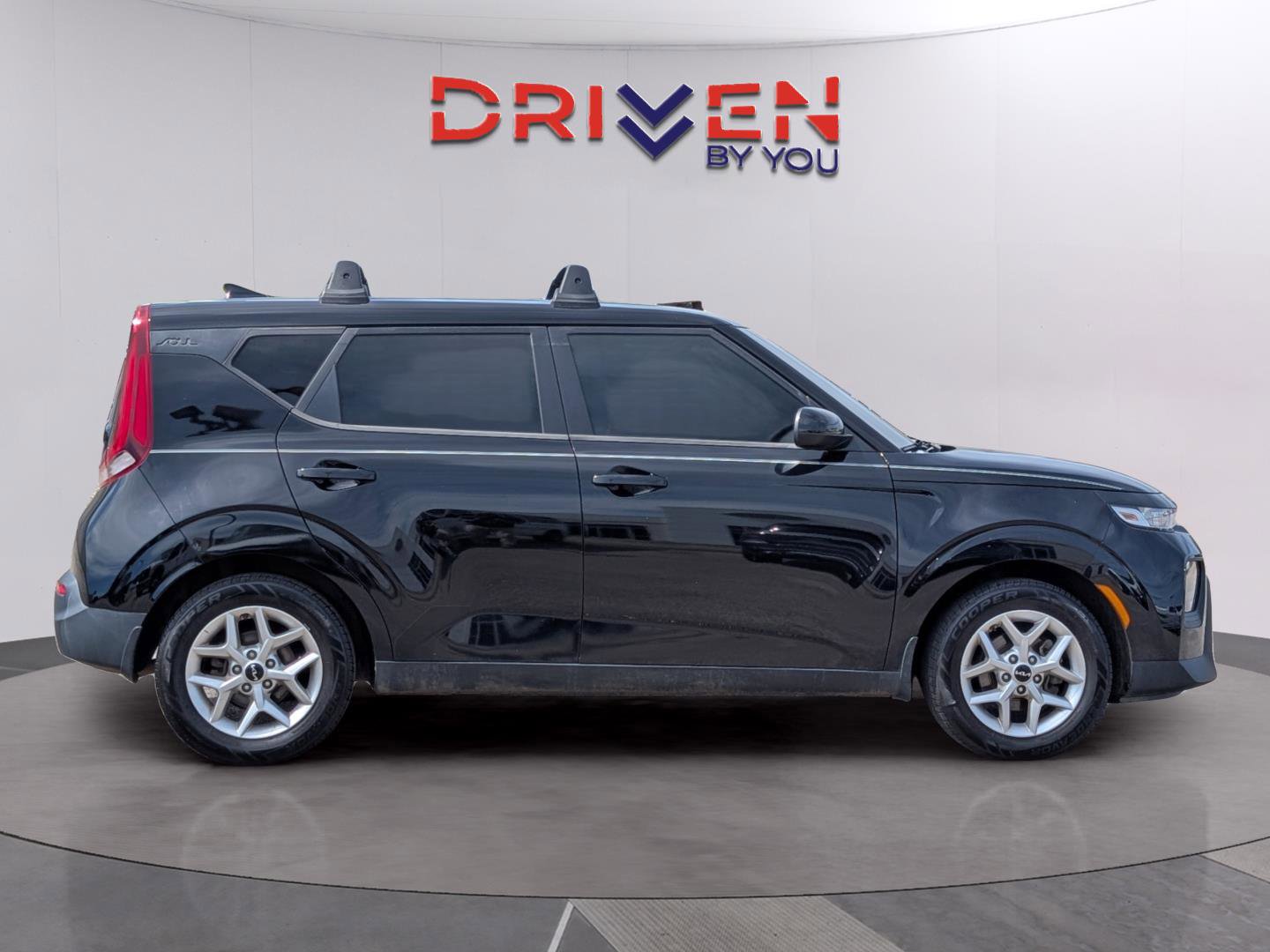 Used 2022 Kia Soul LX w/ Technology Package image 6